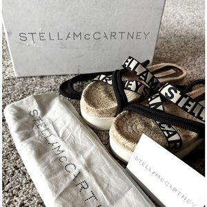 Stella McCartney Black Sandals |
Mercari - Espadrillas - 39 - Ecru-Black